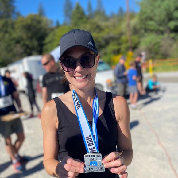 Meet your Posher, Jenn - Picture 1 of 1